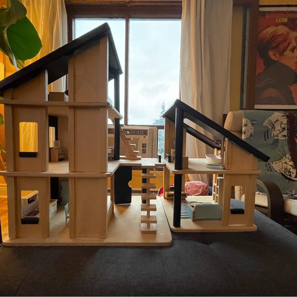 PlanToys Modular Wooden Dollhouse with Furniture